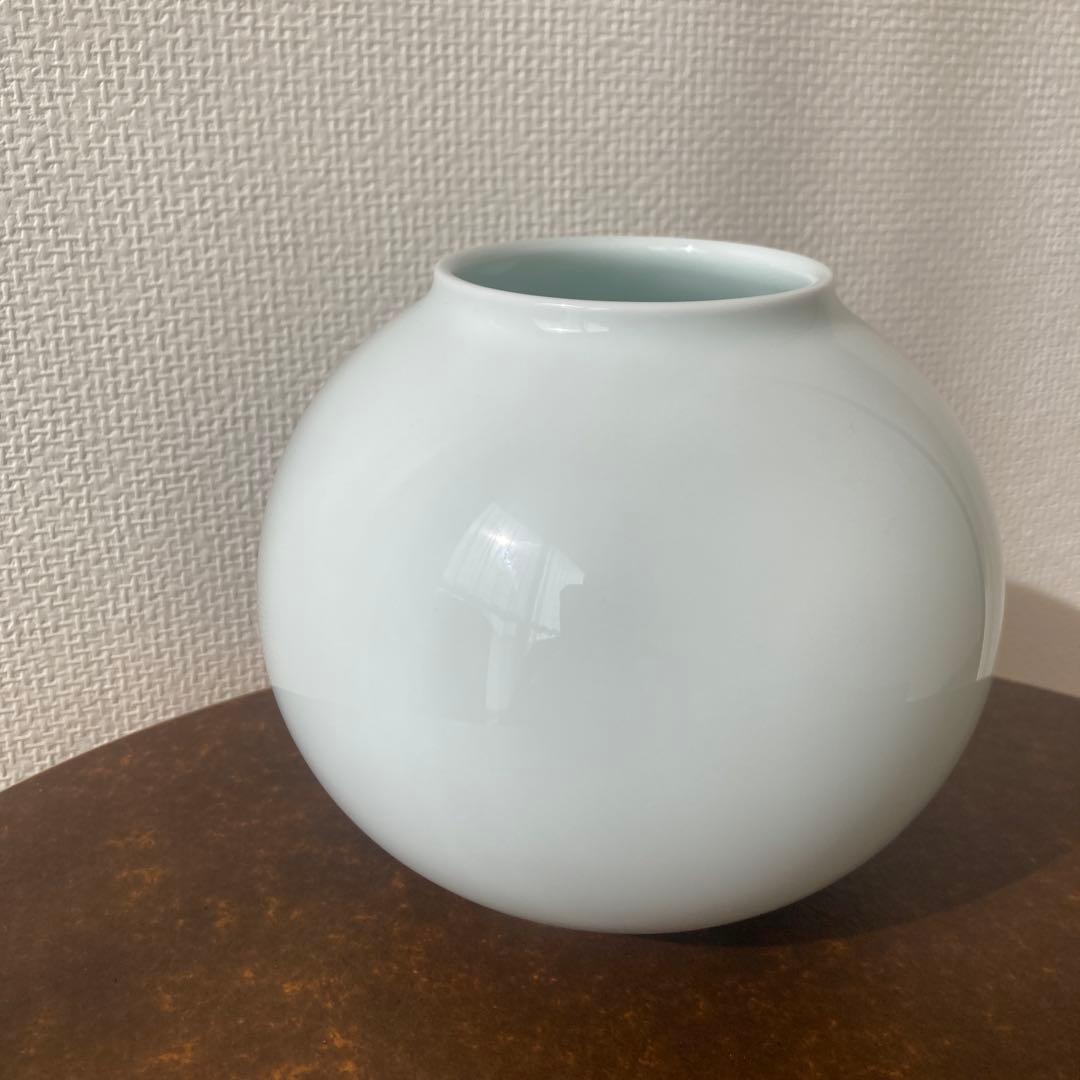 白磁花入　佳秀窯 西山正さんの作品