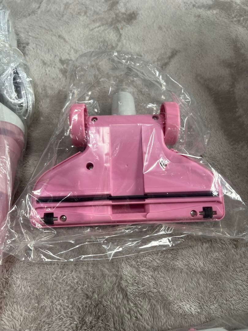 希少レア　ハローキティ スティック型クリーナー TC-4228 未使用品。箱無し