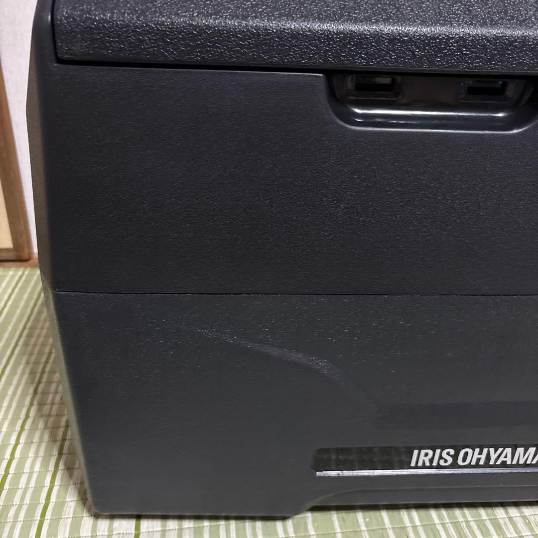 アイリスオーヤマ　ポータブル冷蔵冷凍庫　30L IPD-3A-B キャンプ