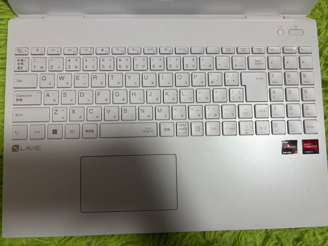 LAVIE ノートPC 白色　持ち運び鞄/ロジクールマウス付き　お値引き交渉可能