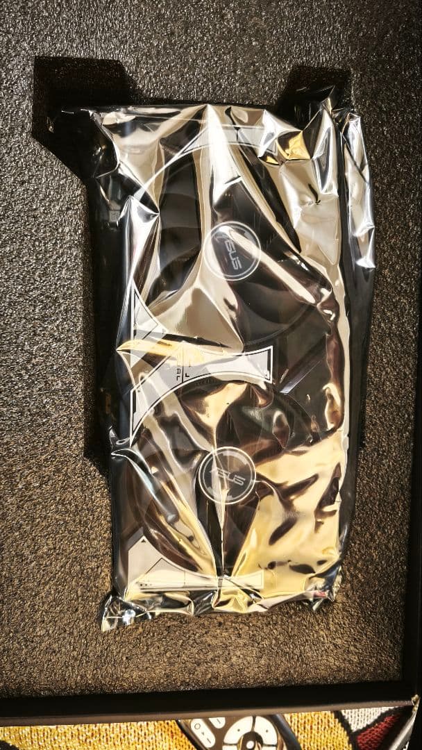 グラフィックボード・グラボ・ビデオカード ASUS DUAL GeForce RTX 5060 8GB GDDR7