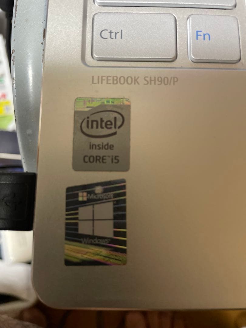富士通 LIFEBOOK ホワイト Windowsノート本体