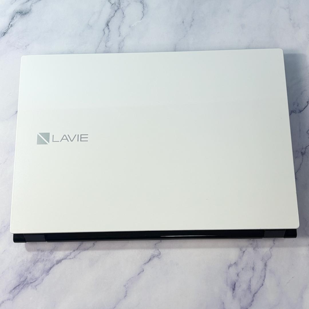 美品ホワイト・Corei7・16GB・SSD・FHD・ブルーレイ・ノートパソコン