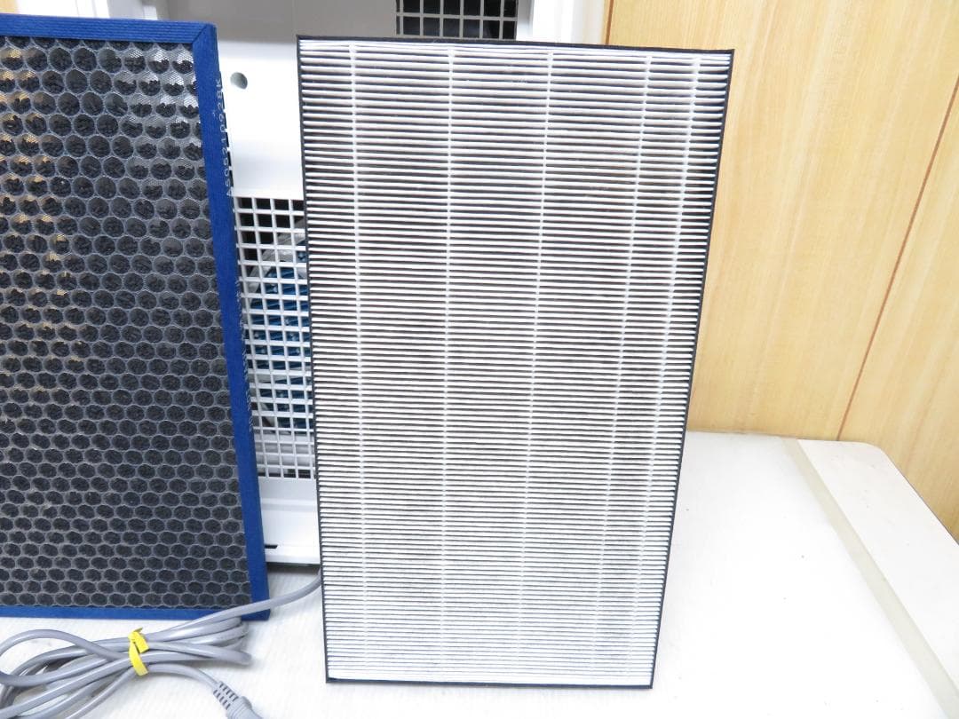 シャープ 2022年製 加湿空気清浄機 ～23畳 KC-N50-W