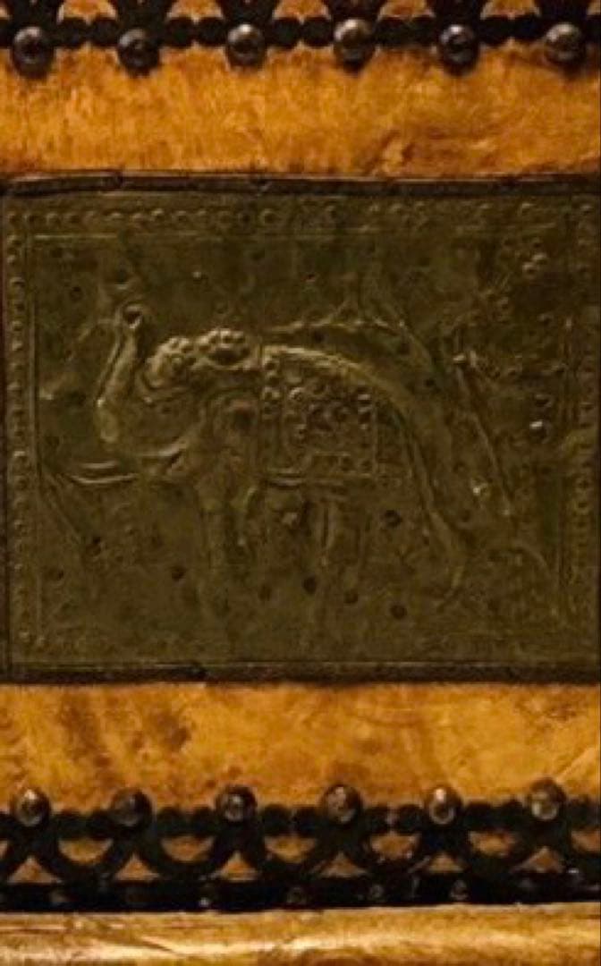 高級♦️アジアン アンティーク キャビネット♦️幸運や金運を呼び込む 象 馬♦️送料込