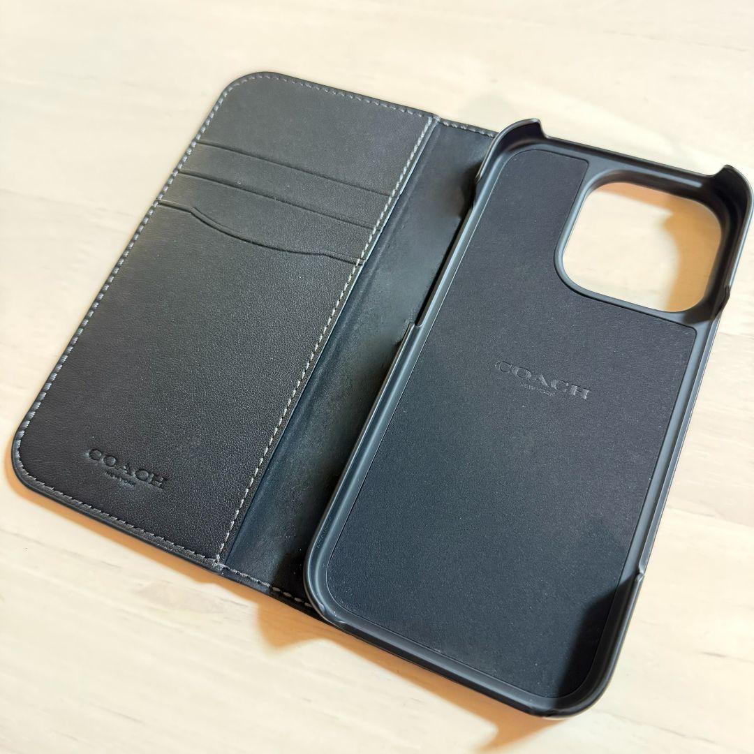 COACH　コーチ　iPhone16proケース　ブック型