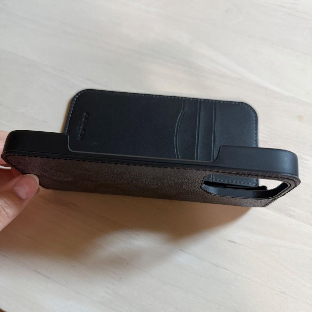 COACH　コーチ　iPhone16proケース　ブック型
