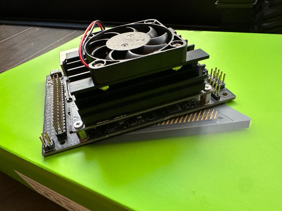 Jetson Xavier NX 開発者キット