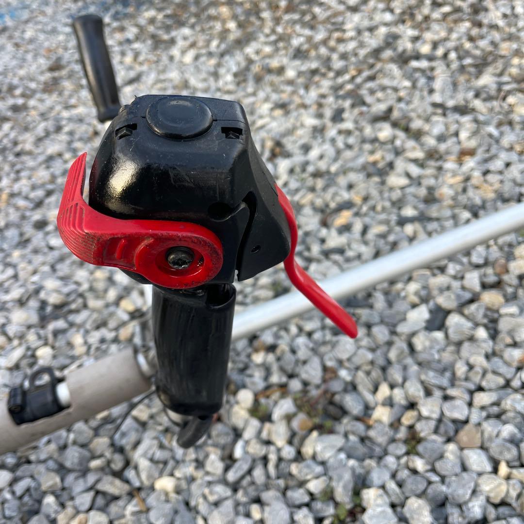 ゼノア草刈り機　BCZ260EZ プロ仕様ハイパワー機　動作良好