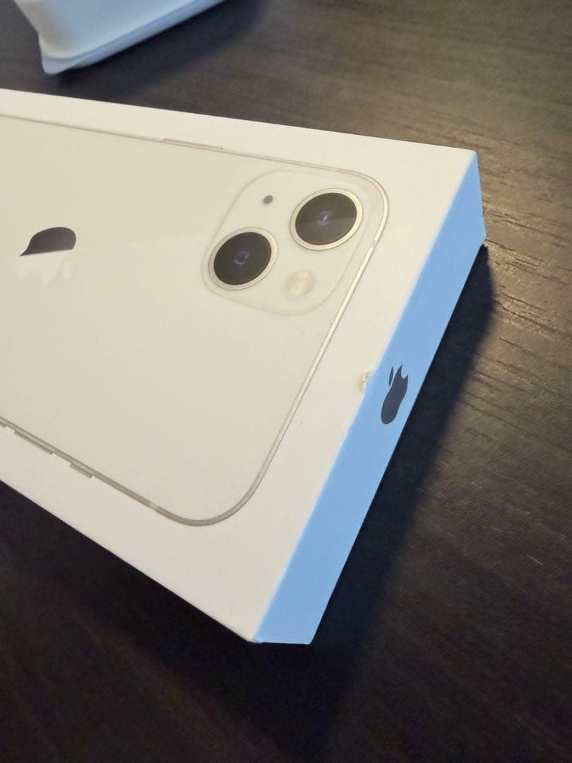 Apple iPhone 13 ホワイト 本体 SIMフリー