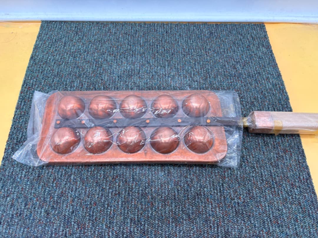 【新品】 明石焼機　たこ焼き機　銅製　ガス式　10穴用　f923