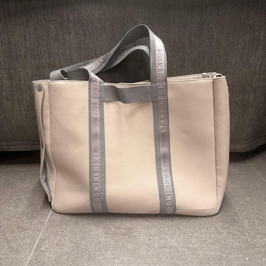 Standing on the blue Ultimate トートバッグ