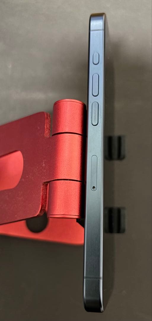 iPhone 15 pro ブルーチタニウム　128gb simフリー