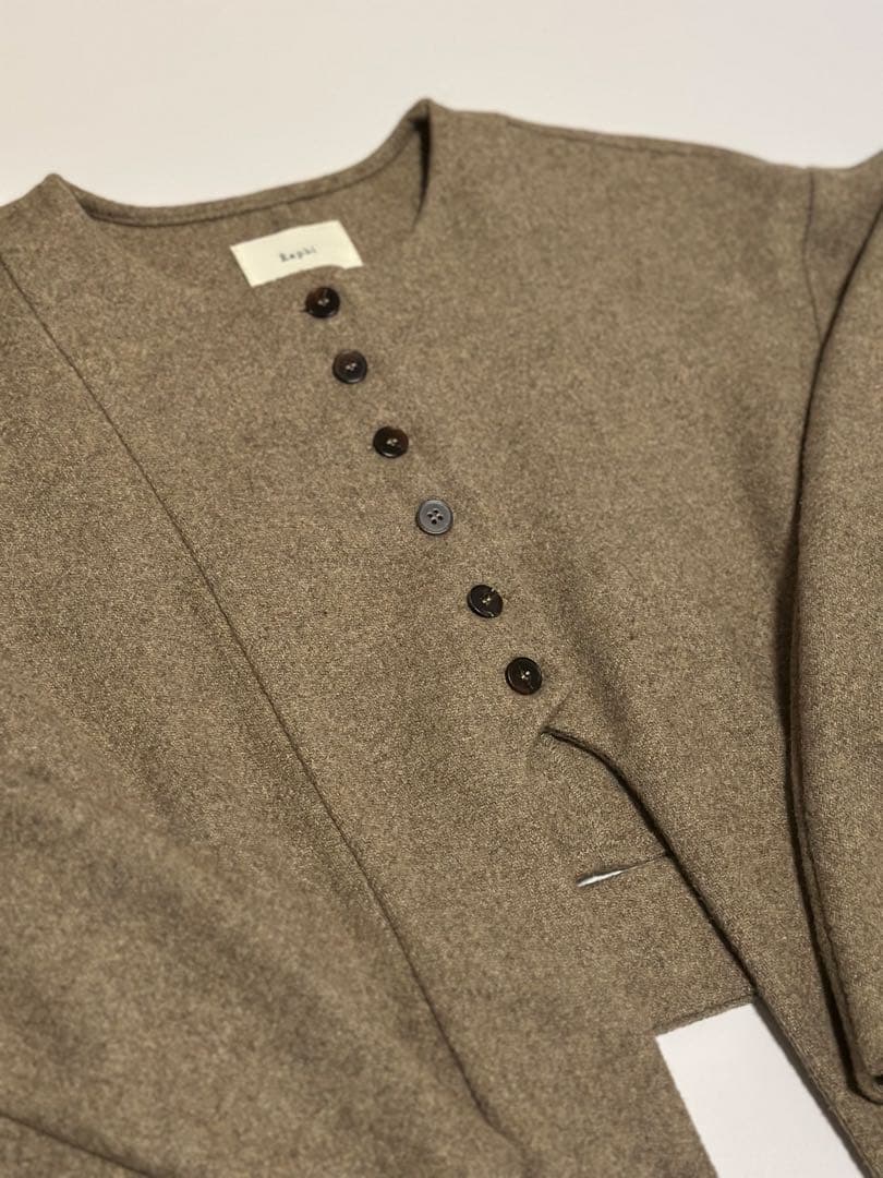 mugi　eaphi　CURVE CUT LINE JACKET