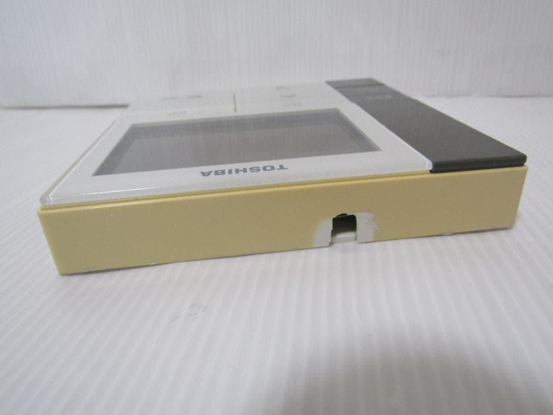 A1947 TOSHIBA エアコン用リモコン RBC-AMS52