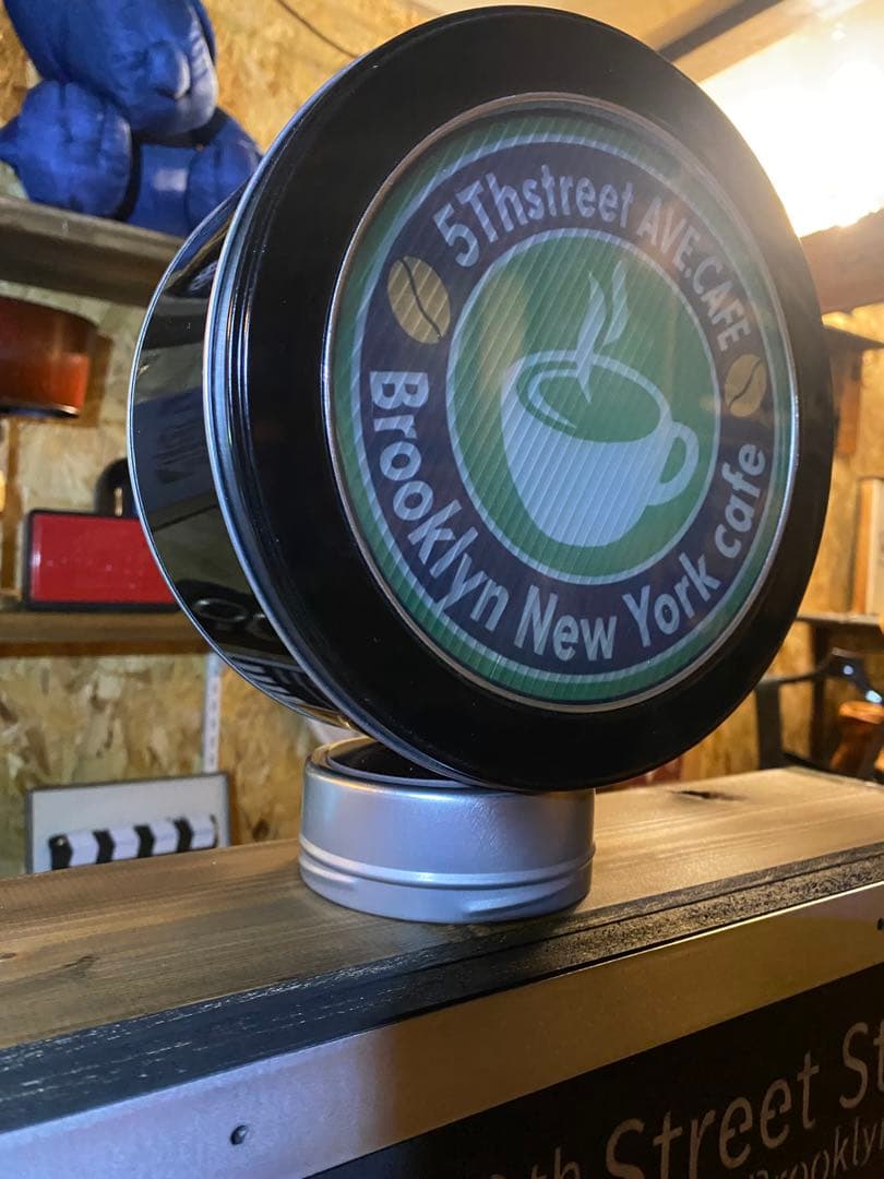 照明付き棚　カフェ　ブルックリン　アメリカン