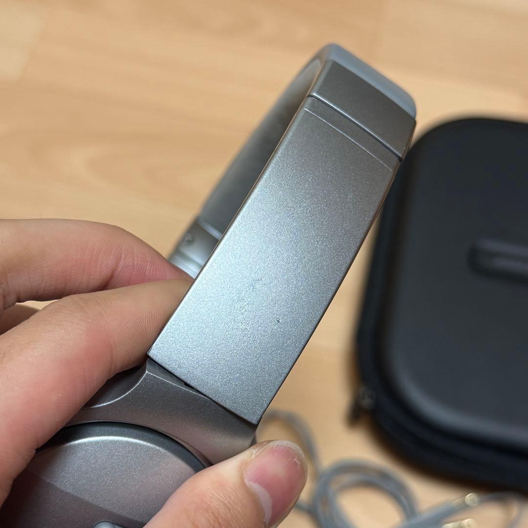 Bose ワイヤレスヘッドホン 有線　シルバー　ケース付き