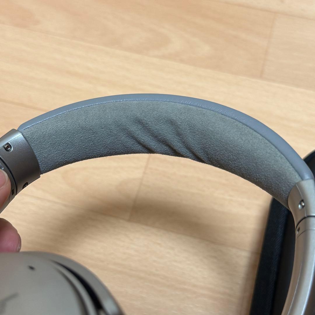 Bose ワイヤレスヘッドホン 有線　シルバー　ケース付き