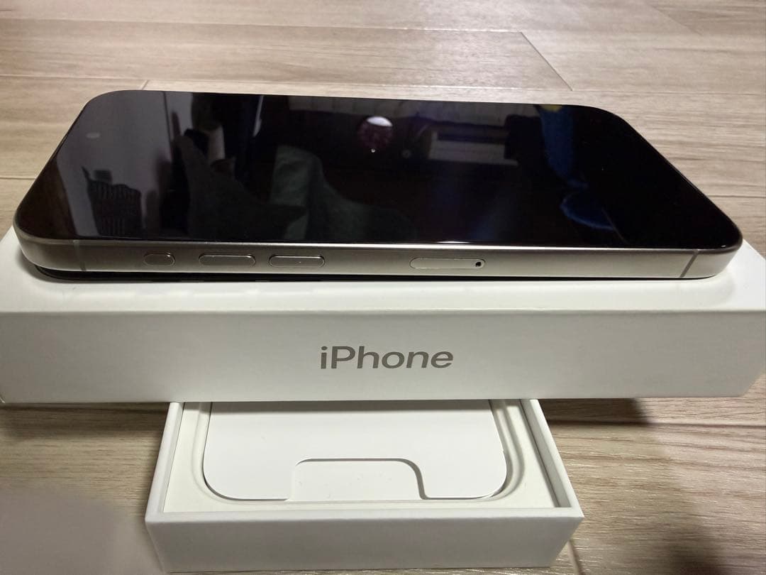 超美品　中国版　iPhone15 Pro Max 256GBナチュラルチタニウム