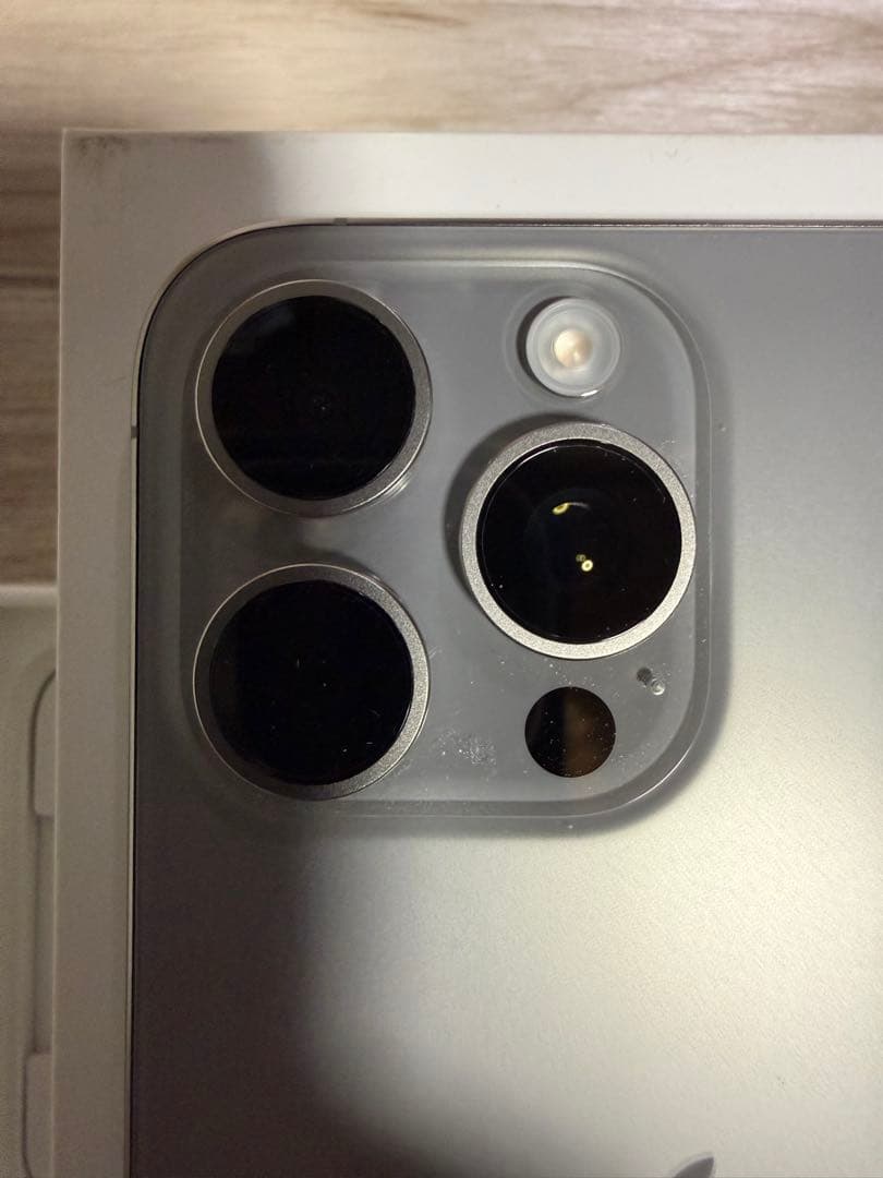 超美品　中国版　iPhone15 Pro Max 256GBナチュラルチタニウム