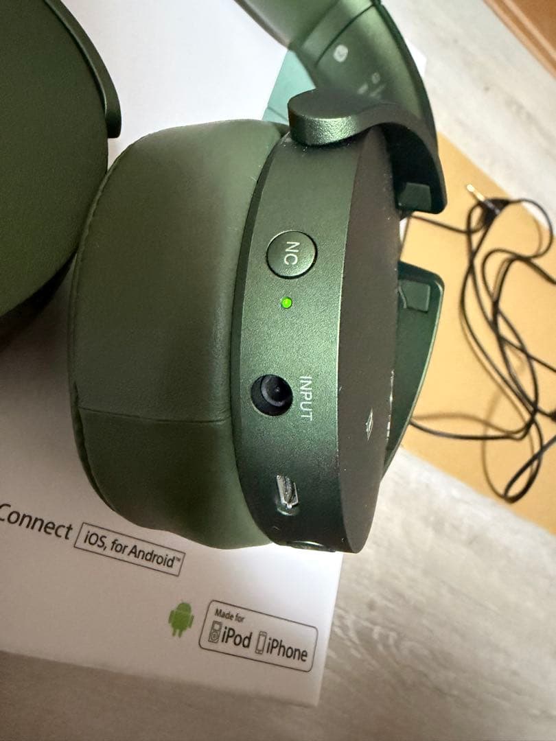 SONY ワイヤレスヘッドホン　MDR-XB950N1