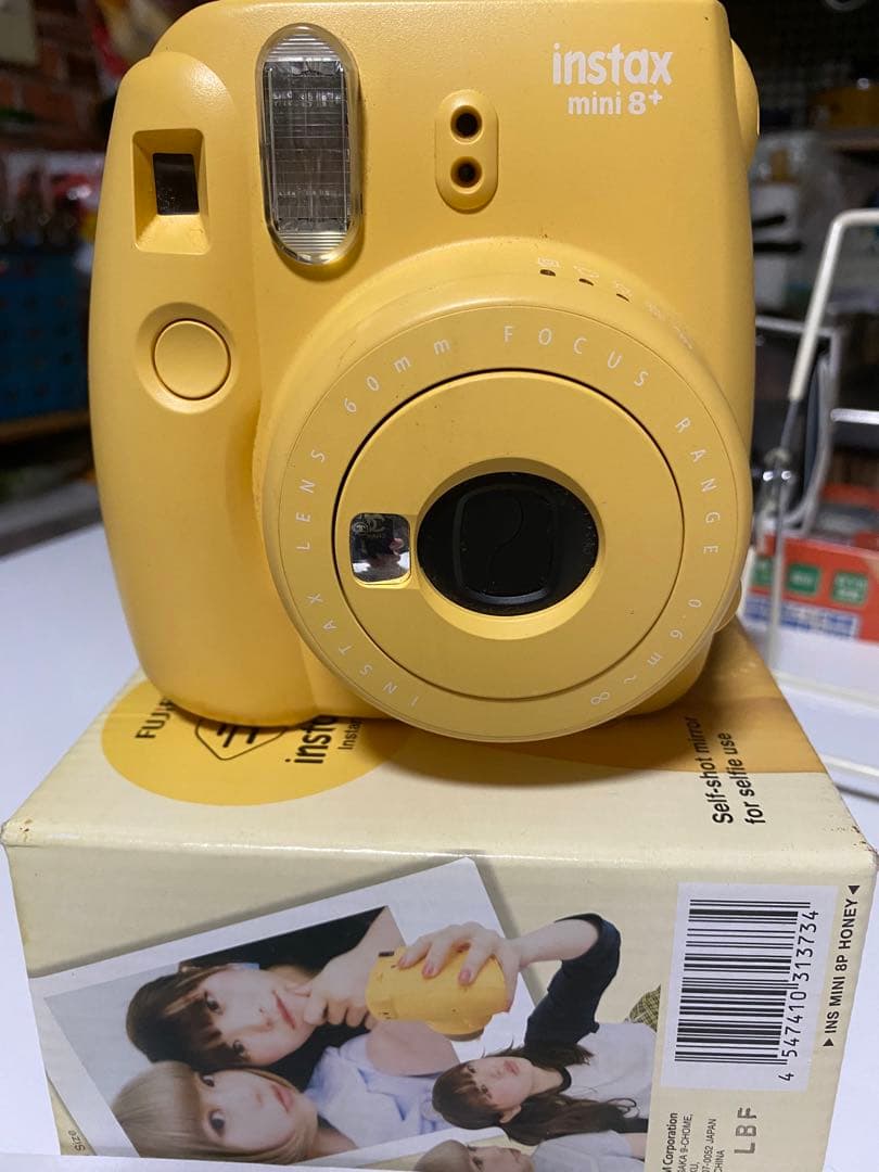 インスタントカメラチェキ FUJIFILM instax mini8+