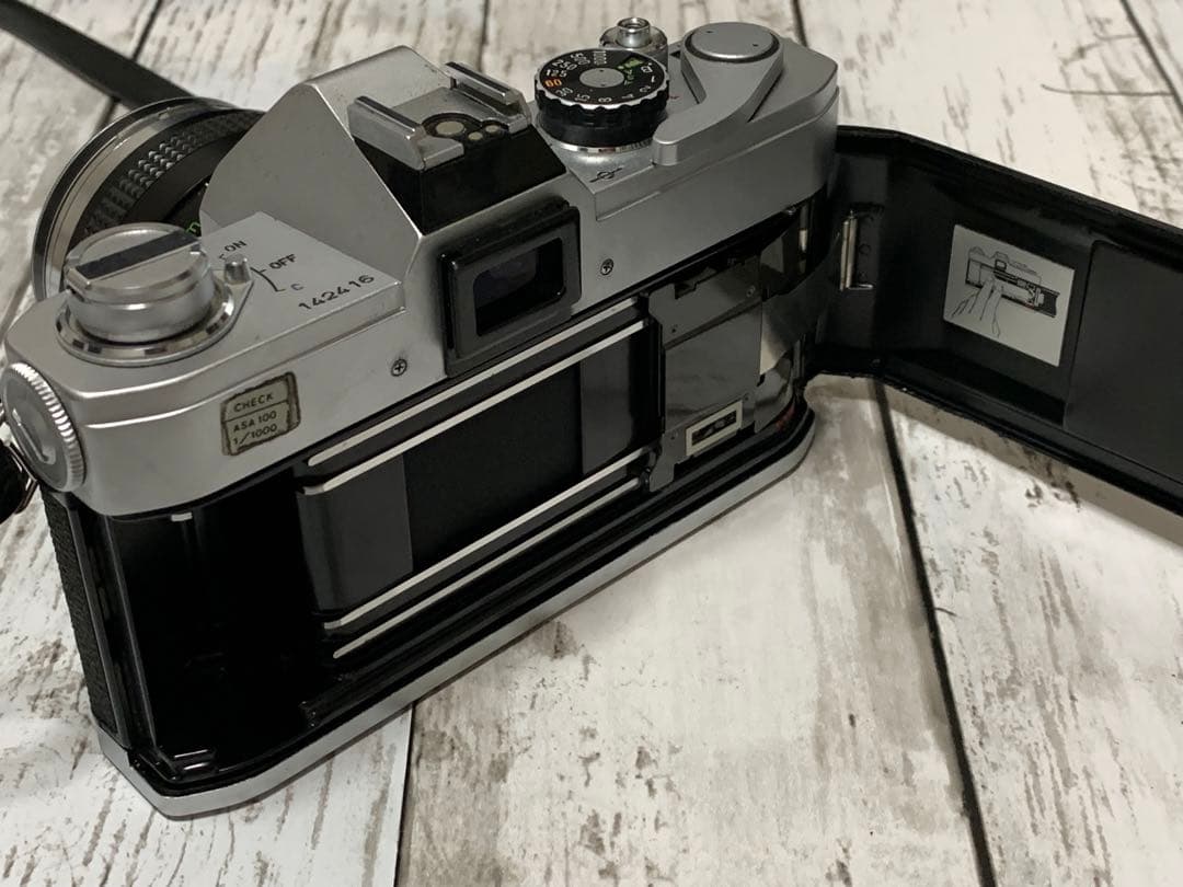 キヤノン　フィルム一眼レフカメラCanon FTb 50mm 1.8