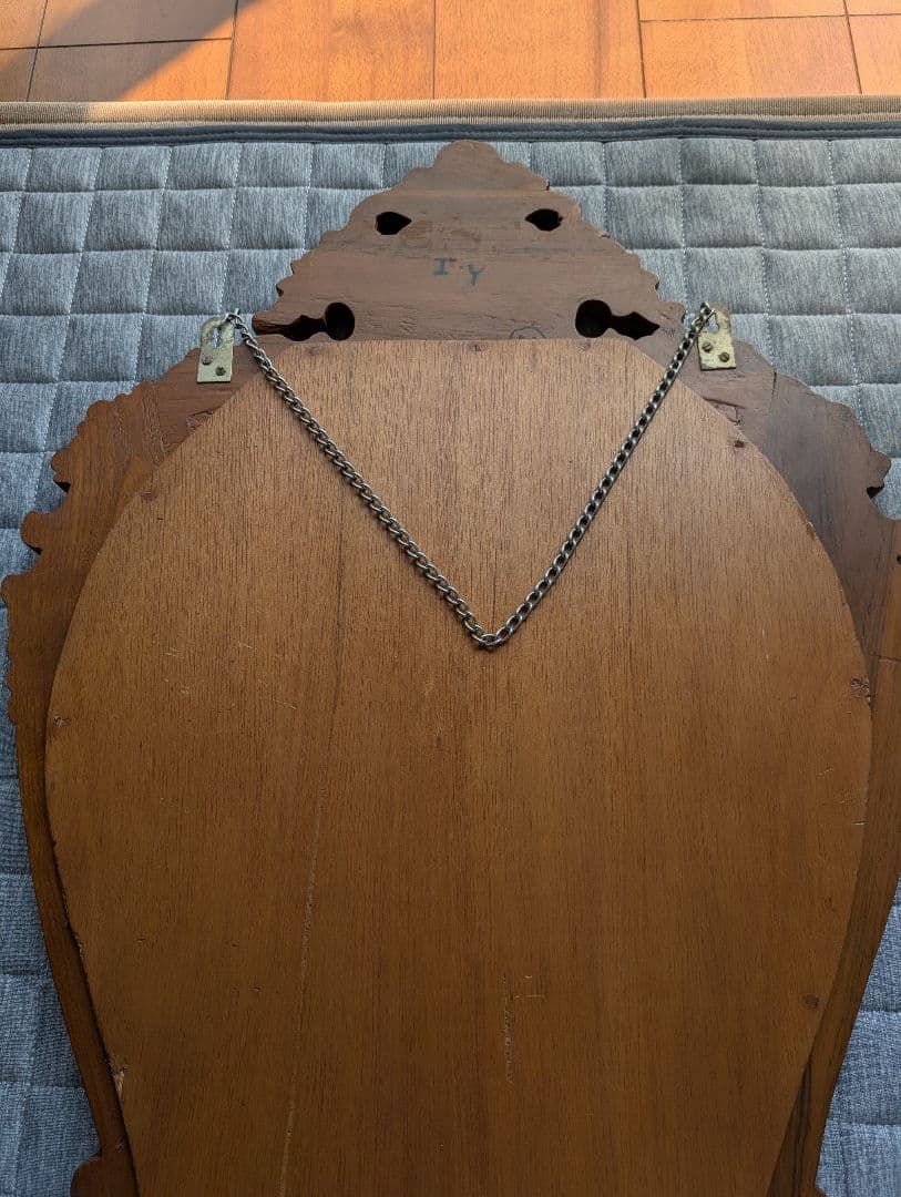 クラシック木製壁掛け鏡