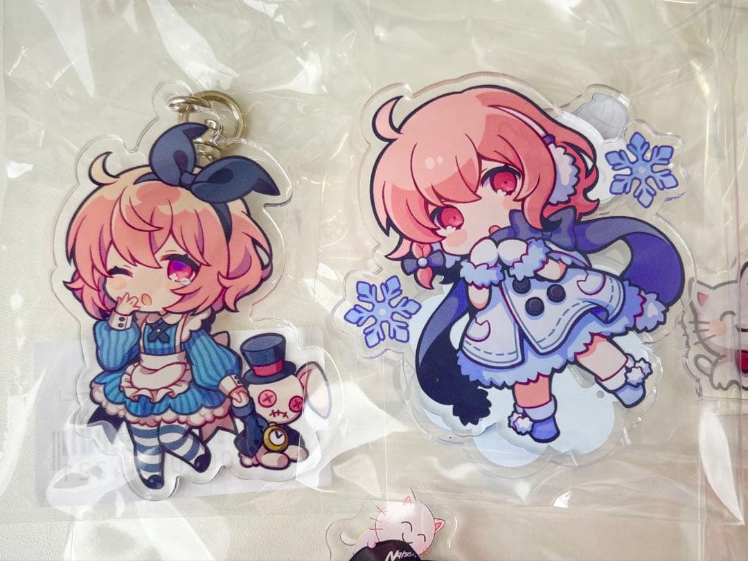 なるせ　グッズ　ぬいぐるみ　アクスタ　アクキー