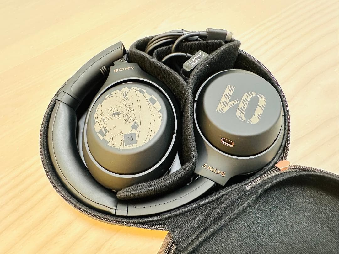【未使用美品】SONY WH-1000XM4 初音ミクモデル