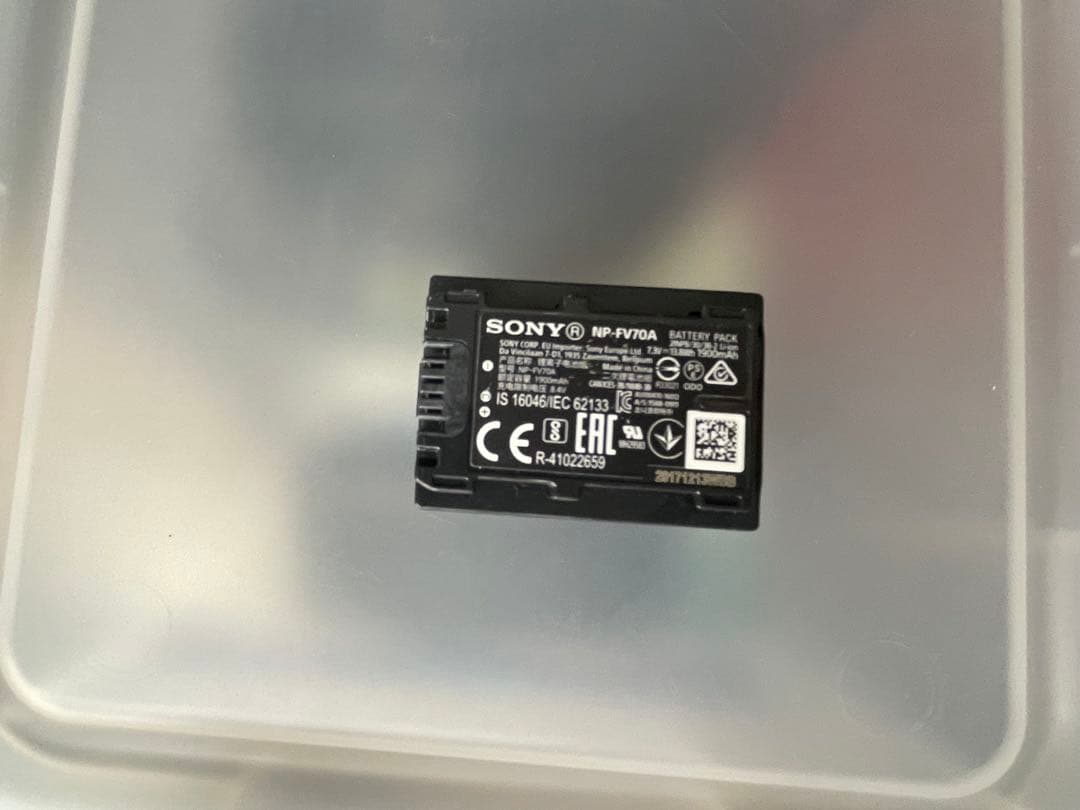 ソニー　Sony HDR-CX680 ビデオカメラ 本体➕大容量バッテリー付き