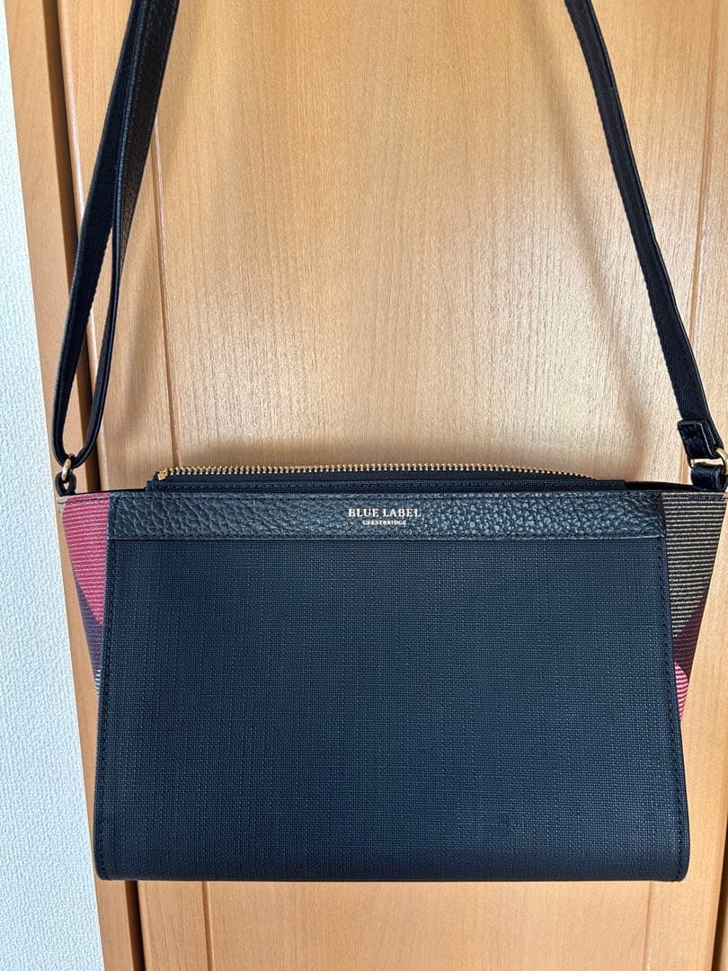 ブルーレーベル クレストブリッジPVC素材ショルダーバッグ