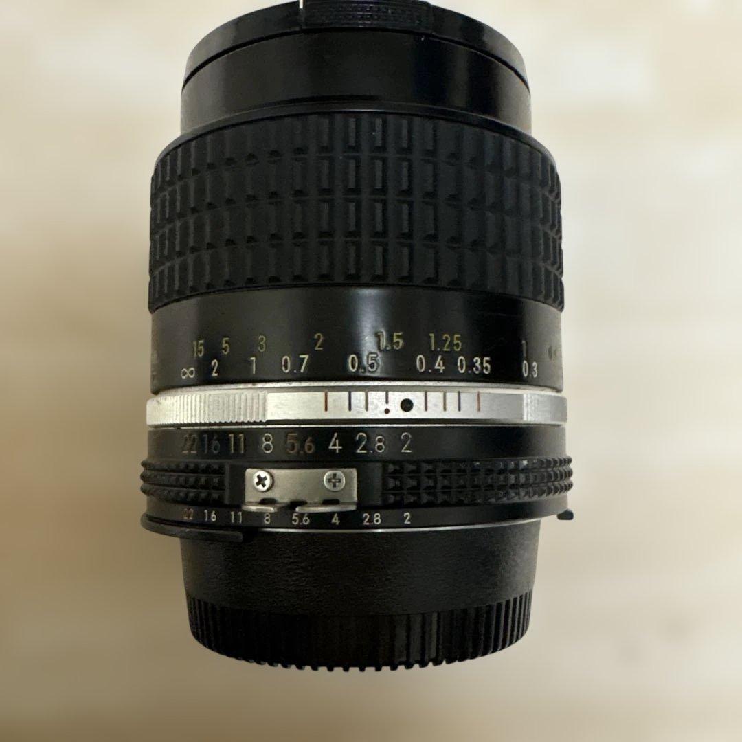 Nikon NIKKOR 28mm f/2 AISレンズ