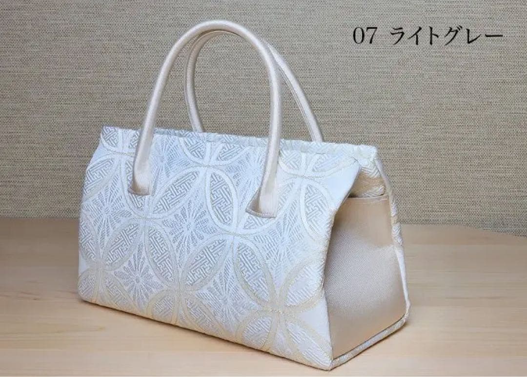 ⭐︎新品 定価約5万円 タグ付き きねや マチ広小町袋 正絹 ホワイト系