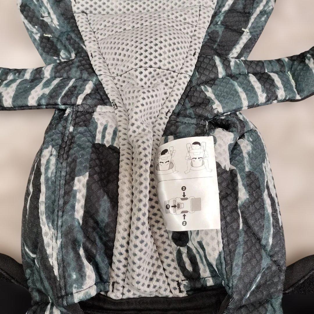 エルゴベビー　オムニブリーズ 抱っこ紐　ペイントブラック　よだれカバーおまけ付き