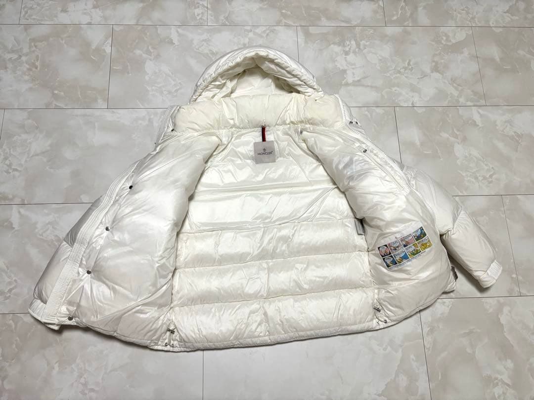 ジャケット・アウター MONCLER VEZERE