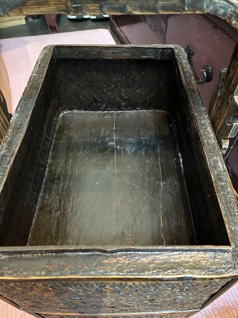 茶道具　煎茶道具入れ　籠　提藍　骨董品　彫刻　木製　網代編み　2段式