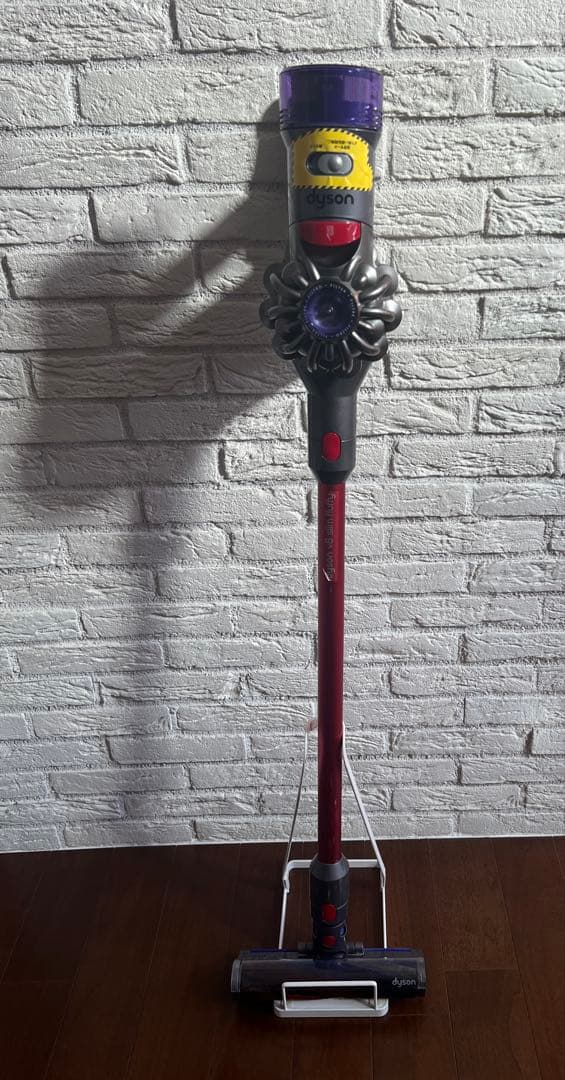 dyson ダイソンV8 Slim Fluffy 掃除機