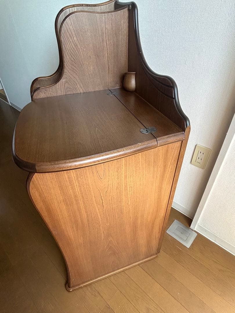 レトロ木製ドレッサー・鏡台・椅子　アンティーク調