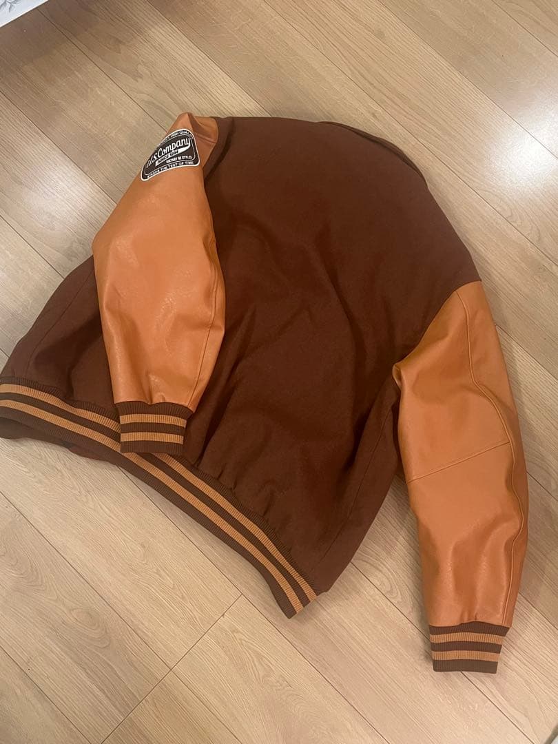 メンズ　ブラウン スタジャン レザー袖