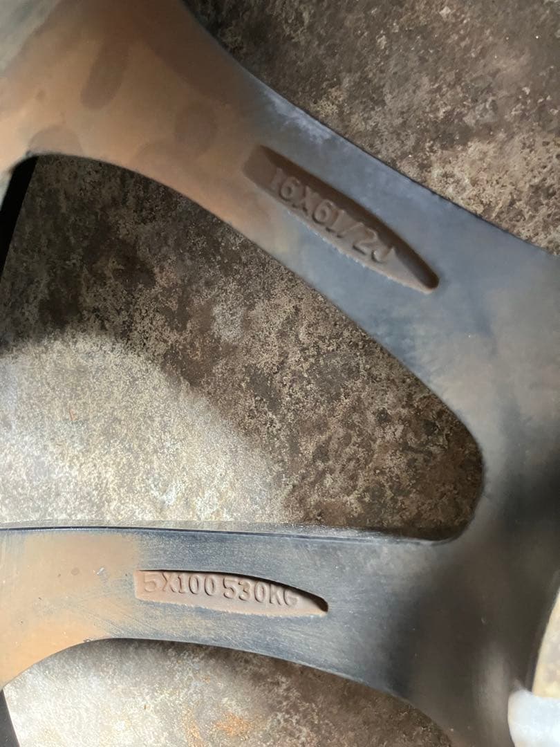 トヨタ 80系ノア/ヴォクシー/エスクァイヤ ホイール スタッドレスタイヤ