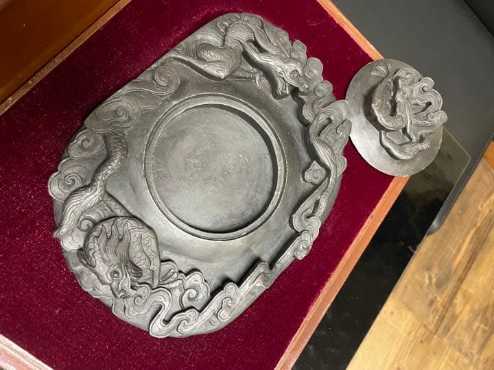 龍の硯　三龍硯　骨董品