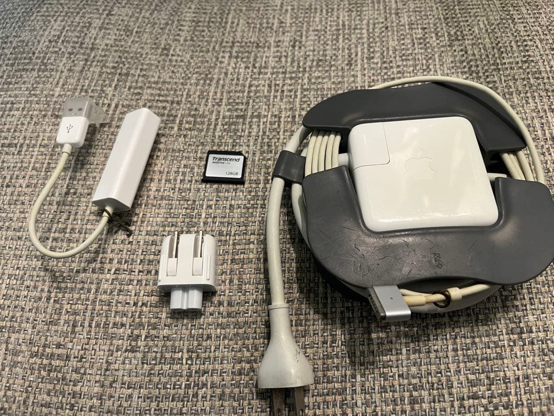 【オマケあり】MacBook Air i5 8GB 13インチA1466