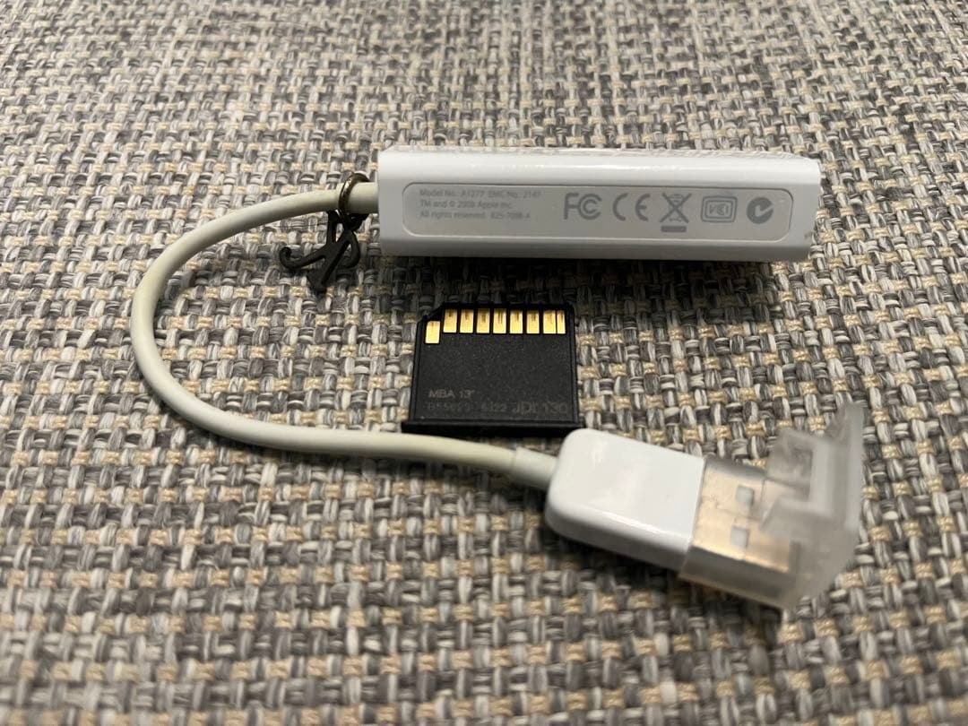 【オマケあり】MacBook Air i5 8GB 13インチA1466