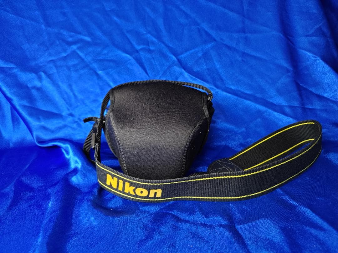 【美品】 Nikon FM ＋レンズ＋ストラップ新品ケース