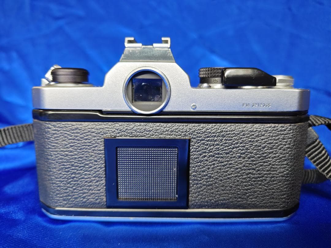 【美品】 Nikon FM ＋レンズ＋ストラップ新品ケース