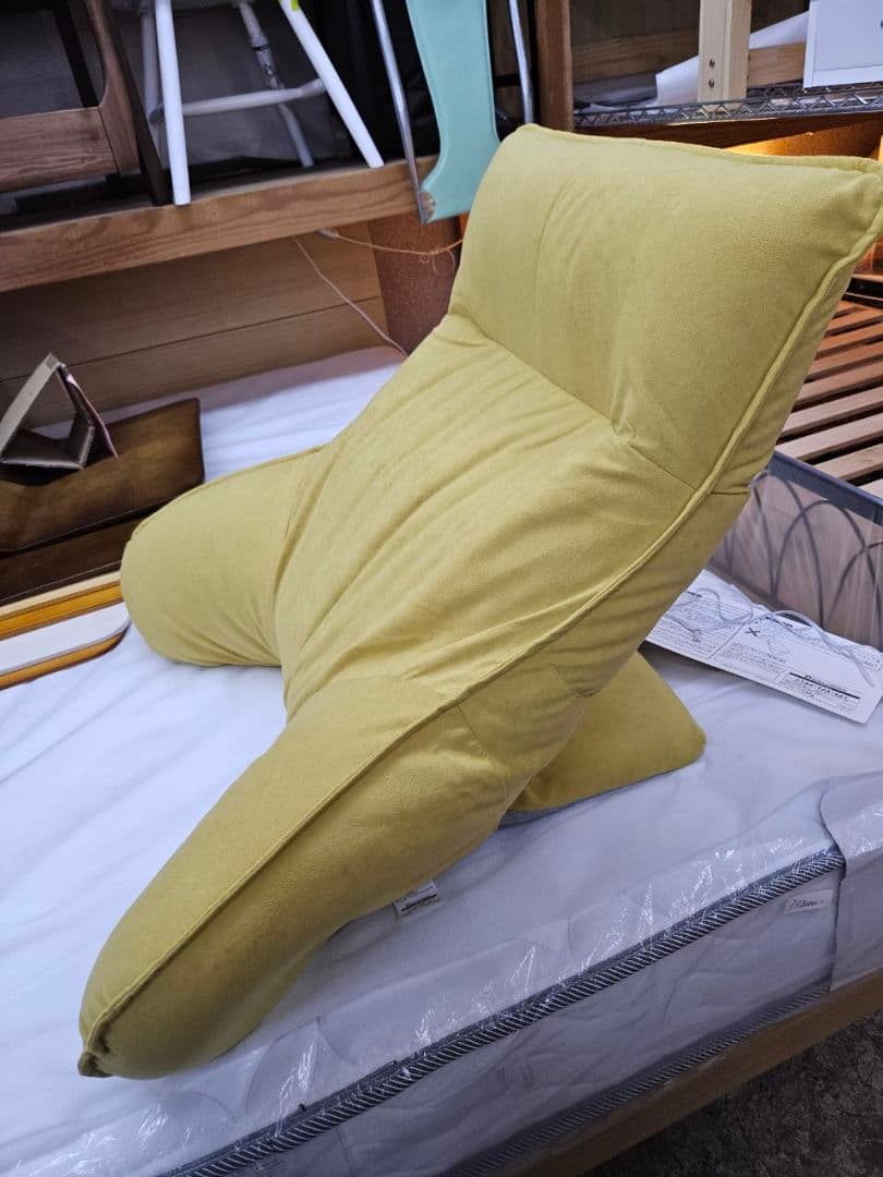 いつでも背もたれ　肘付き　クッション　YE色