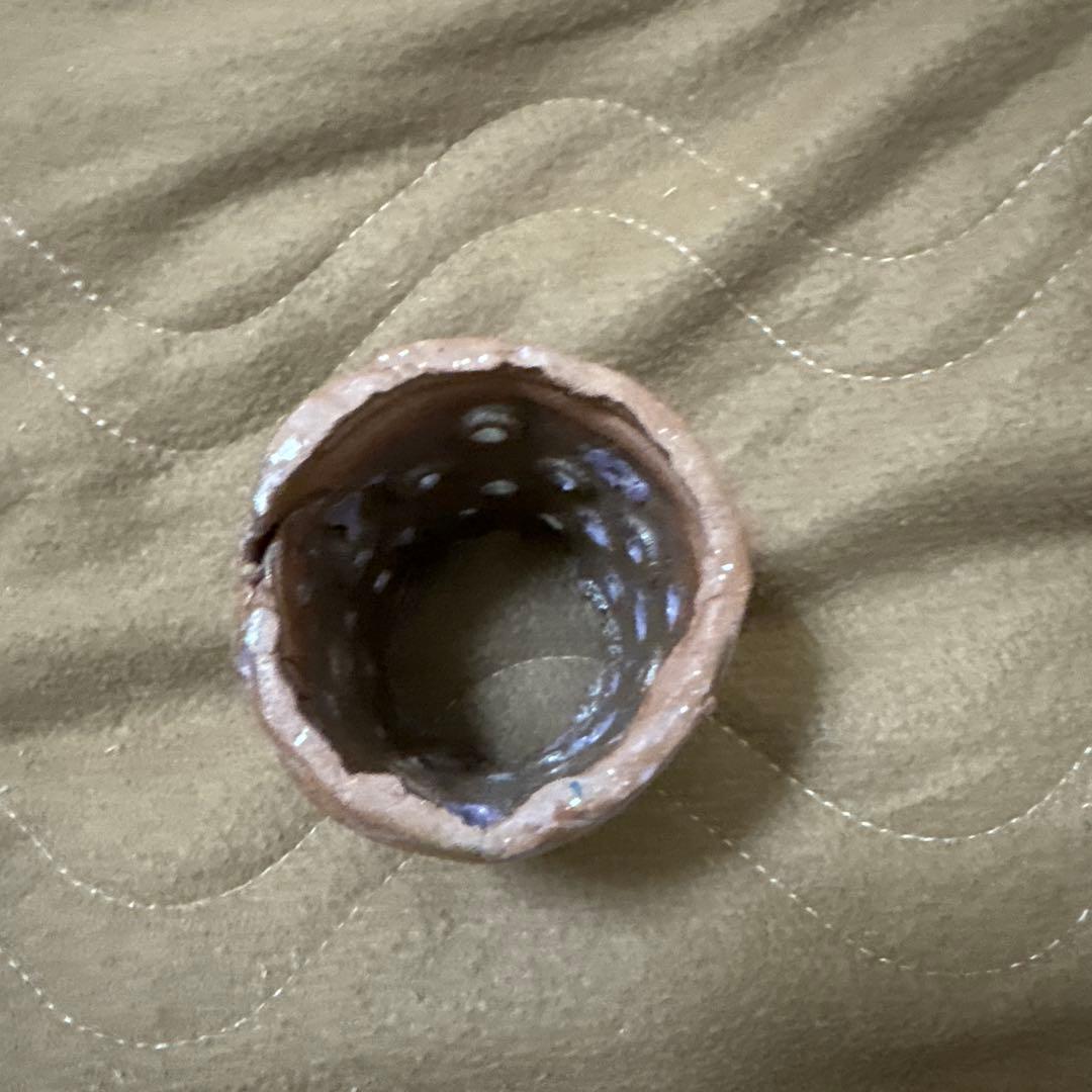 穴あき陶器置物