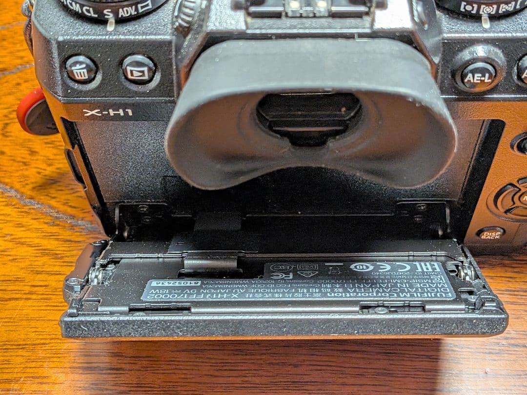 FUJIFILM X-H1 ミラーレスカメラ ボディ