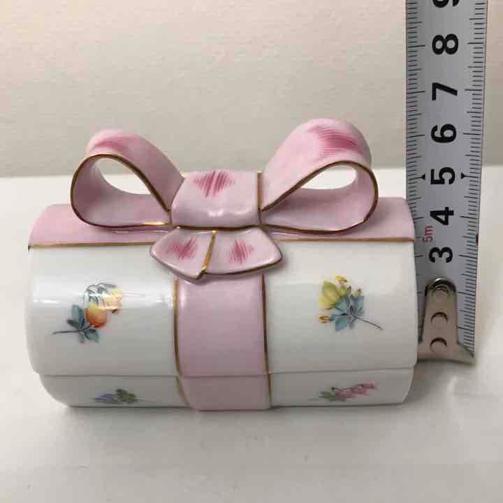 ヘレンド　ミルフルール　リボンボックス